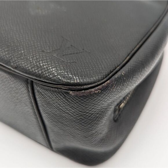 Louis Vuitton Trousse De Toilette - Picture 13 of 16